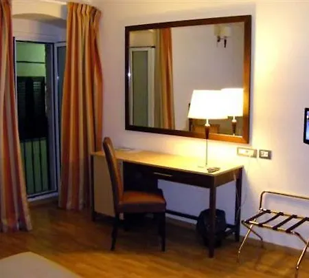 Hotel Centrale Szálloda