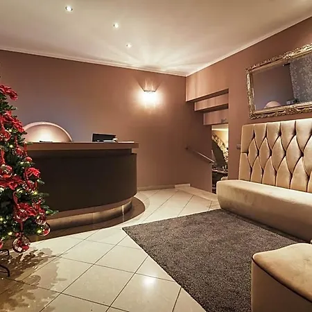 Hotel Centrale Szálloda 4*