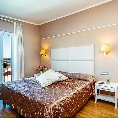 Hotel Centrale 4* Olbia
