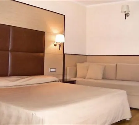 Hotel Centrale אולביה